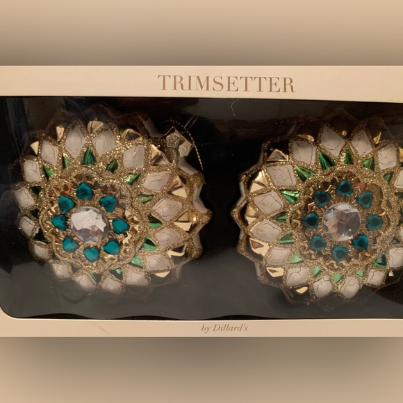 New Dillard’s Ornaments - Picture 3 of 3